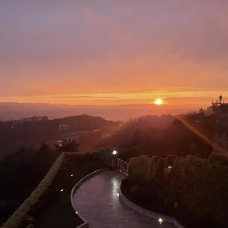 Willa Luxury With Stunning Panoramic Views In Tirana! Tirana